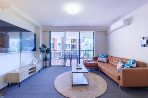 5mins Walk to Central 2 Bedroom Parking Pool, Sydney